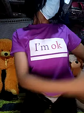 Snapshot of emali_baba chatting on 01/17/26, 05:27 emali baba online show from 01/17/26, 05:27