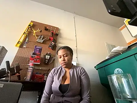 Snapshot of princesslivv chatting on 01/14/26, 10:36 princesslivv online show from 01/14/26, 10:36