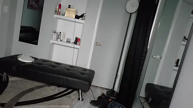 SLANGONDEMHOES online show from 09/12/25, 04:45