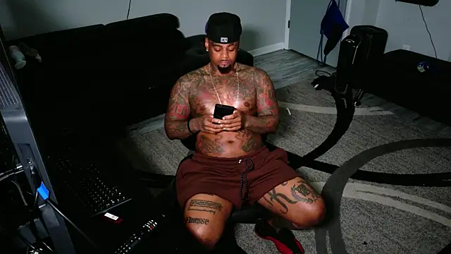 SLANGONDEMHOES online show from 06/10/26, 01:21