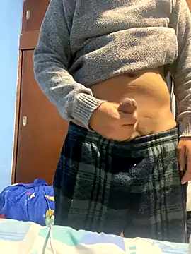 Snapshot of zzagreo chatting on 10/10/25, 06:56 zzagreo online show from 10/10/25, 06:56