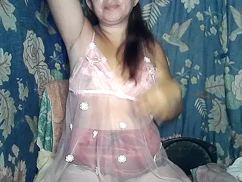 Snapshot of sweet_candiceee chatting on 04/16/26, 08:53 sweet candiceee online show from 04/16/26, 08:53