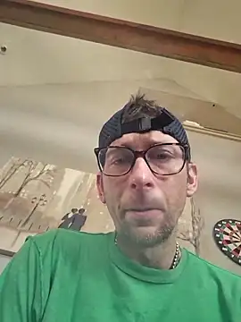 Snapshot of mresquared chatting on 02/26/26, 03:33 mresquared online show from 02/26/26, 03:33