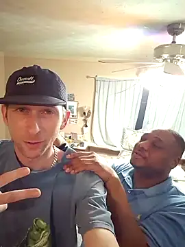 Snapshot of mresquared chatting on 03/11/26, 04:29 mresquared online show from 03/11/26, 04:29