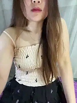 Snapshot of Hinne07 chatting on 09/15/25, 08:03 Hinne07 online show from 09/15/25, 08:03