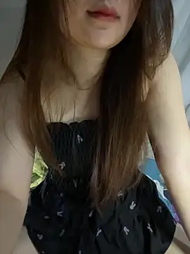 Snapshot of Hinne07 chatting on 09/15/25, 11:38 Hinne07 online show from 09/15/25, 11:38