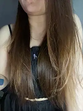 Snapshot of Hinne07 chatting on 09/18/25, 03:58 Hinne07 online show from 09/18/25, 03:58