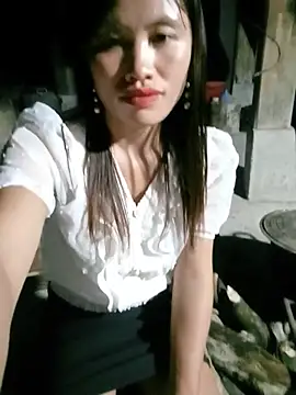 Snapshot of rubi_bae chatting on 07/28/26, 12:48 rubi bae online show from 07/28/26, 12:48