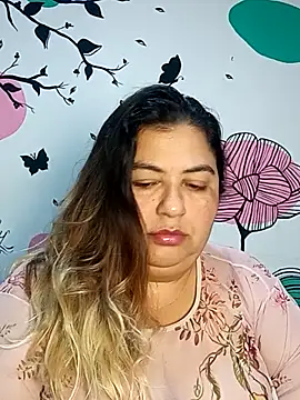 curvy diva  online show from 10/24/25, 11:06