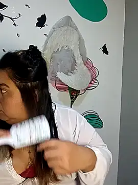 curvy diva  online show from 12/16/25, 09:25