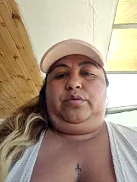 Snapshot of curvy_diva_ chatting on 02/05/26, 02:43 curvy diva online show from 02/05/26, 02:43