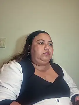 Snapshot of curvy_diva_ chatting on 02/07/26, 02:26 curvy diva online show from 02/07/26, 02:26