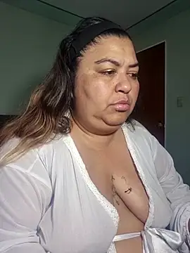 Snapshot of curvy_diva_ chatting on 03/01/26, 11:34 curvy diva online show from 03/01/26, 11:34