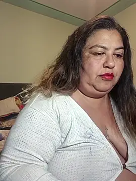 Snapshot of curvy_diva_ chatting on 03/14/26, 10:32 curvy diva online show from 03/14/26, 10:32