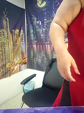 curvy diva  online show from 04/26/26, 10:02