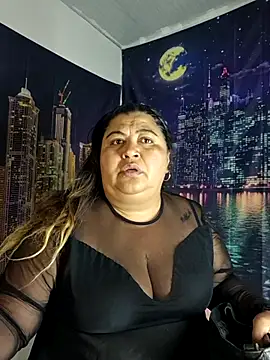 curvy diva  online show from 05/20/26, 09:48