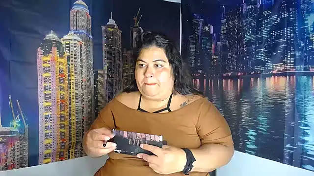 curvy diva  online show from 05/23/26, 09:46
