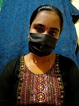 mini-queen online show from 10/27/25, 06:12