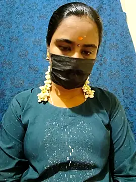 mini-queen online show from 11/30/25, 09:02