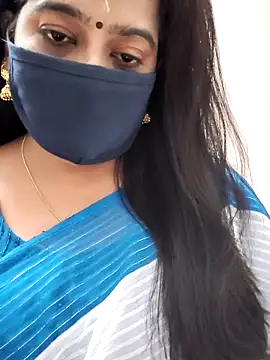 saritha29 online show from 05/17/26, 04:47