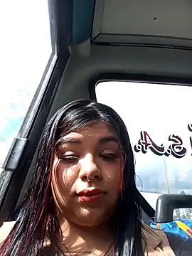 snow belle online show from 10/08/25, 07:33