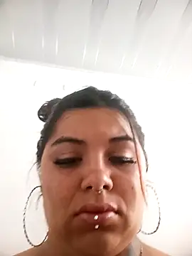 snow belle online show from 10/20/25, 08:20