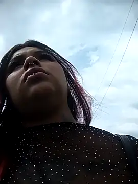 snow belle online show from 12/03/25, 07:01