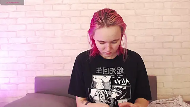 Ericha Stone online show from 10/24/25, 01:57