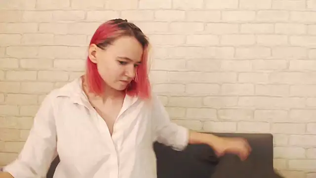 Ericha Stone online show from 12/02/25, 01:22