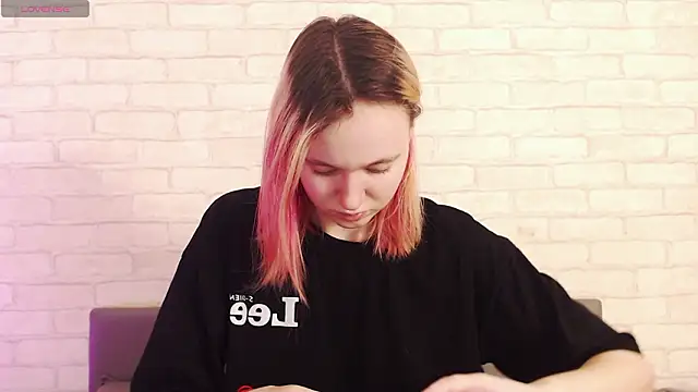 Ericha Stone online show from 02/14/26, 02:19