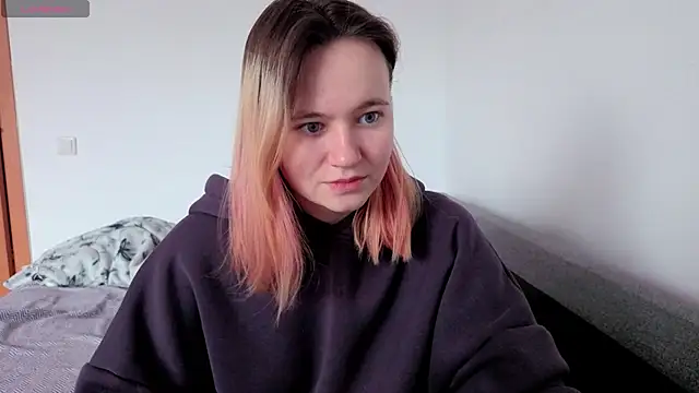 Ericha Stone online show from 05/08/26, 03:12