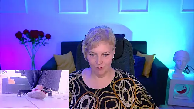 MaryMogan online show from 10/07/25, 08:44