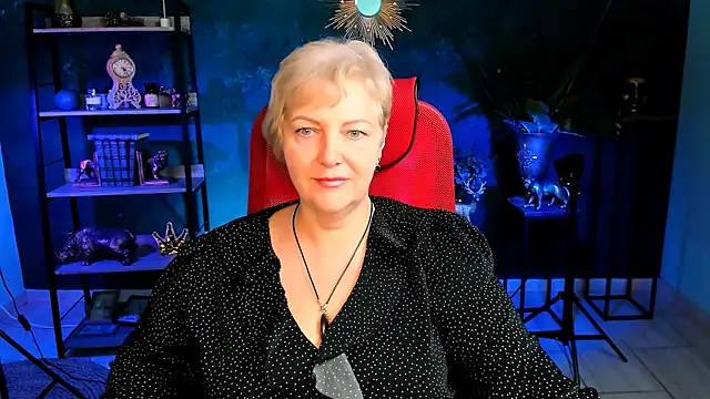 MaryMogan online show from 10/27/25, 05:00