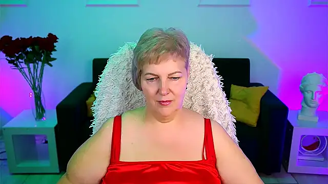 MaryMogan online show from 11/18/25, 05:01