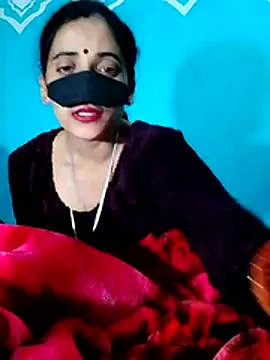 Pahadi couple online show from 11/12/25, 04:29