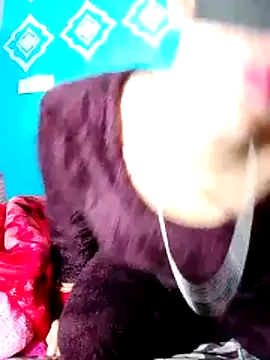 Pahadi couple online show from 11/13/25, 05:39