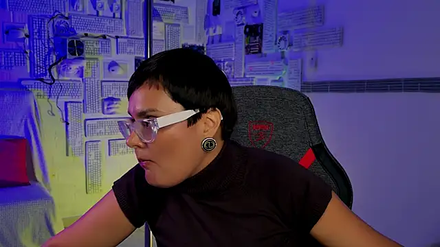 LauraDavidsons online show from 10/01/25, 04:35