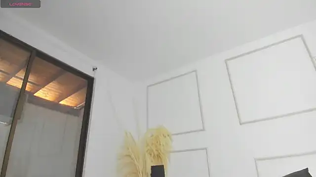 Emilywillis8 online show from 11/03/25, 01:23