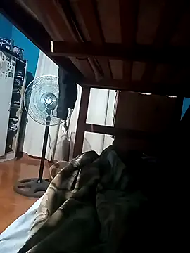 Snapshot of Daniarg10 chatting on 11/18/25, 02:28 Daniarg10 online show from 11/18/25, 02:28