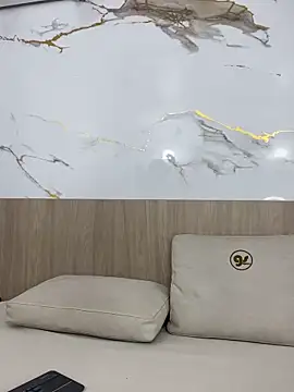 emily browne online show from 10/17/25, 07:38