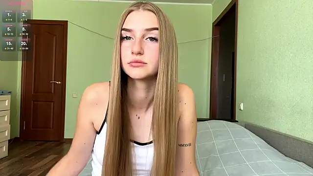 Snapshot of SweetJinny88 chatting on 09/24/25, 08:28 SweetJinny88 online show from 09/24/25, 08:28