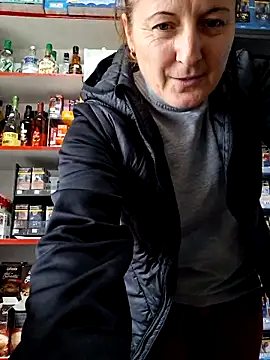 Fluturas2 online show from 11/04/25, 10:47