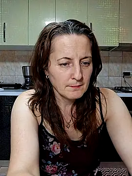 Fluturas2 online show from 11/16/25, 09:09