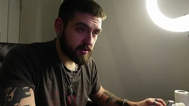 Mike Platano online show from 11/11/25, 07:58