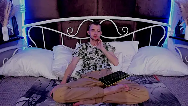 Snapshot of TimBlaks chatting on 09/29/25, 11:20 TimBlaks online show from 09/29/25, 11:20