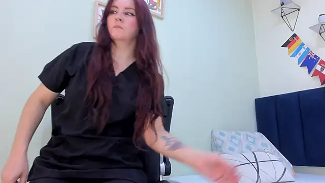 sophieturner mg online show from 06/24/26, 07:02