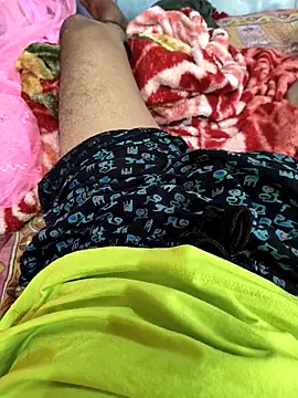 Snapshot of onlymasti00 chatting on 10/01/25, 05:57 onlymasti00 online show from 10/01/25, 05:57