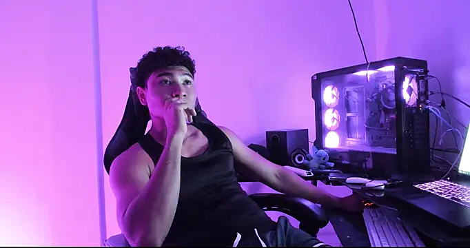 kenji azura1 online show from 10/28/25, 07:45