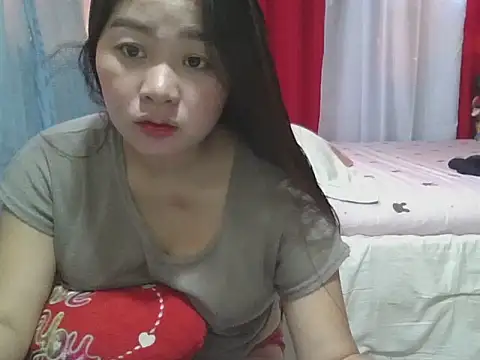 Snapshot of IloiloSunrise_Palangga chatting on 11/02/25, 12:24 IloiloSunrise Palangga online show from 11/02/25, 12:24