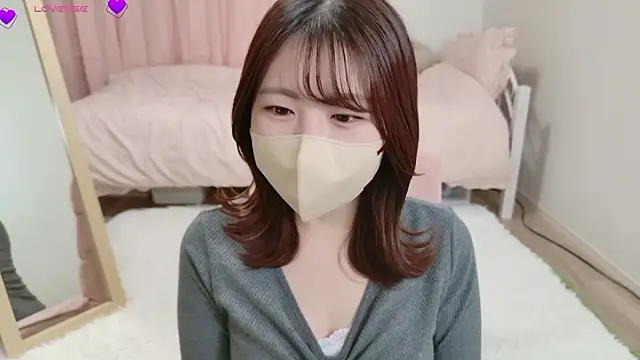 Snapshot of Haru_chiii chatting on 02/22/26, 05:08 Haru chiii online show from 02/22/26, 05:08